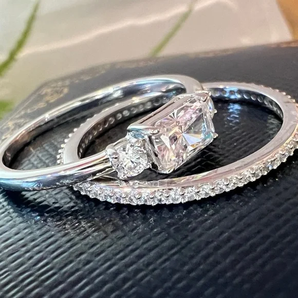 Swarovski Ring Set 2 Rings Silver White Rhodium Unique Cut/Eternity Band - Picture 3 of 14